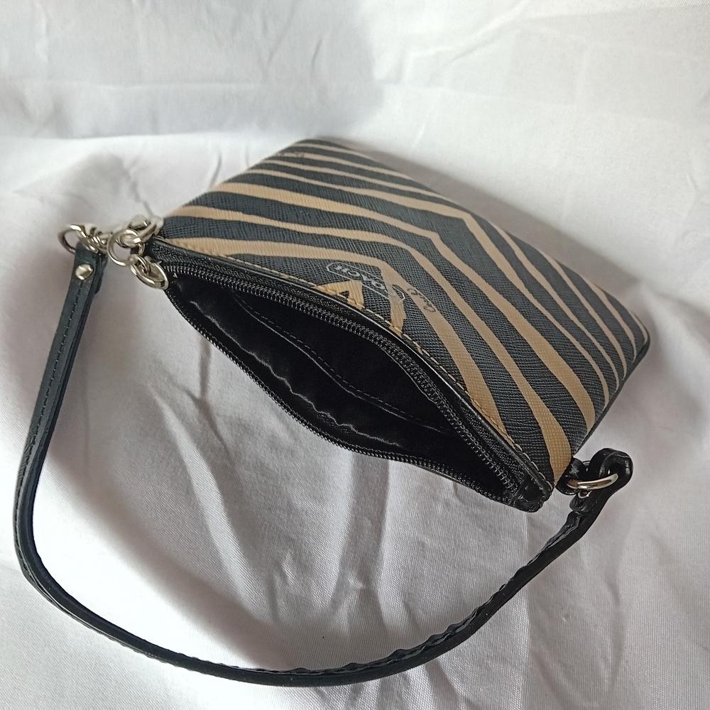 Coach Black and Tan Zebra Print Women's Wristlet Clutch Bag - Picture 8 of 13